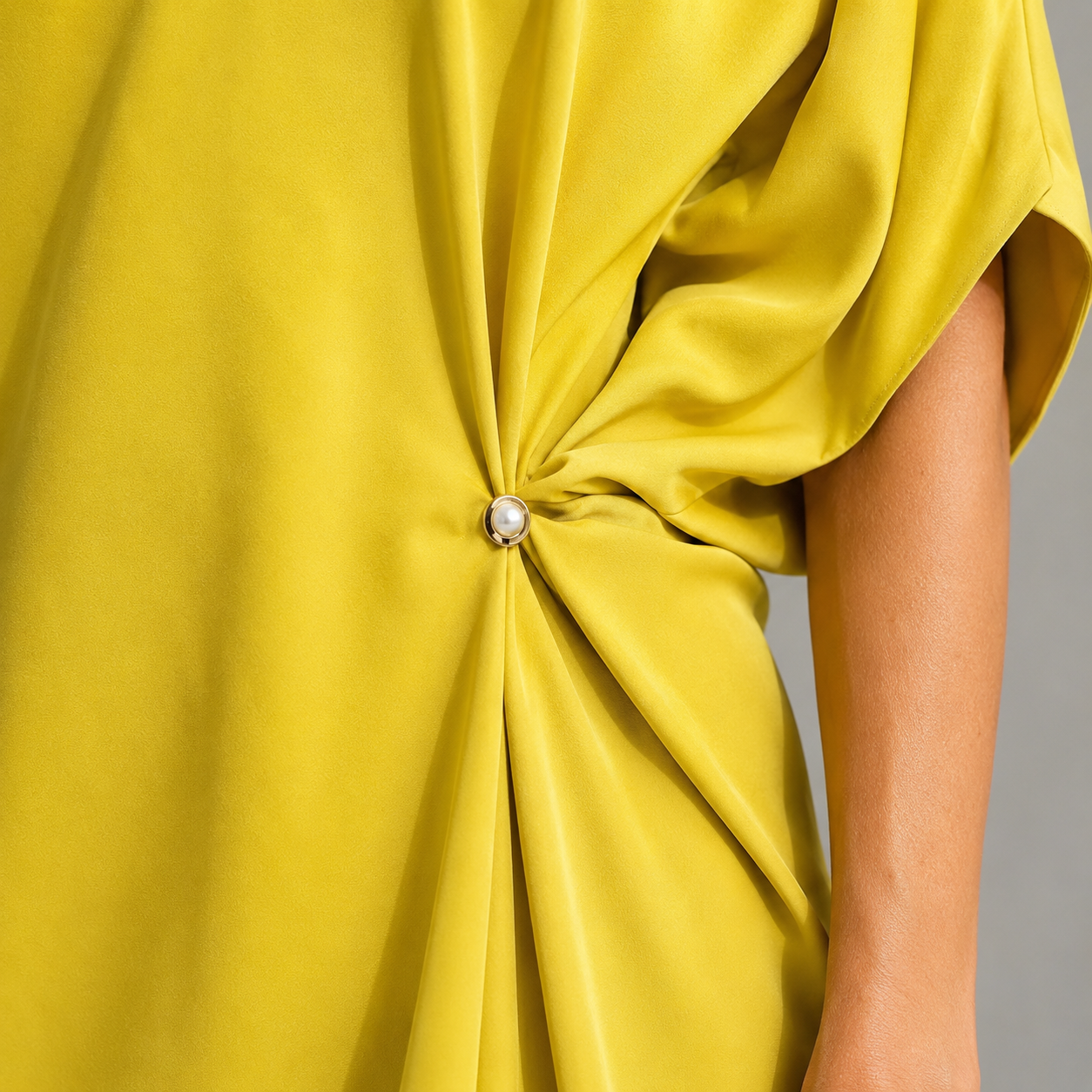 Alessia | One-Shoulder Draped Midi Dress
