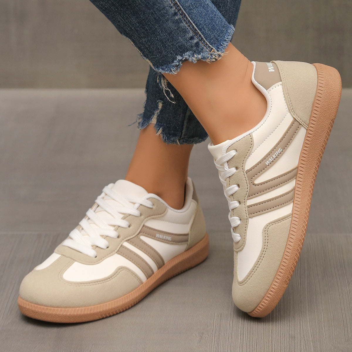 Deliza - Orthopaedic Trainers