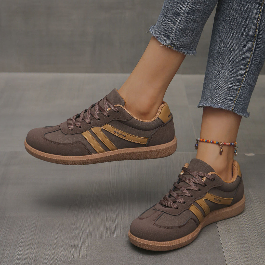 Deliza - Orthopaedic Trainers