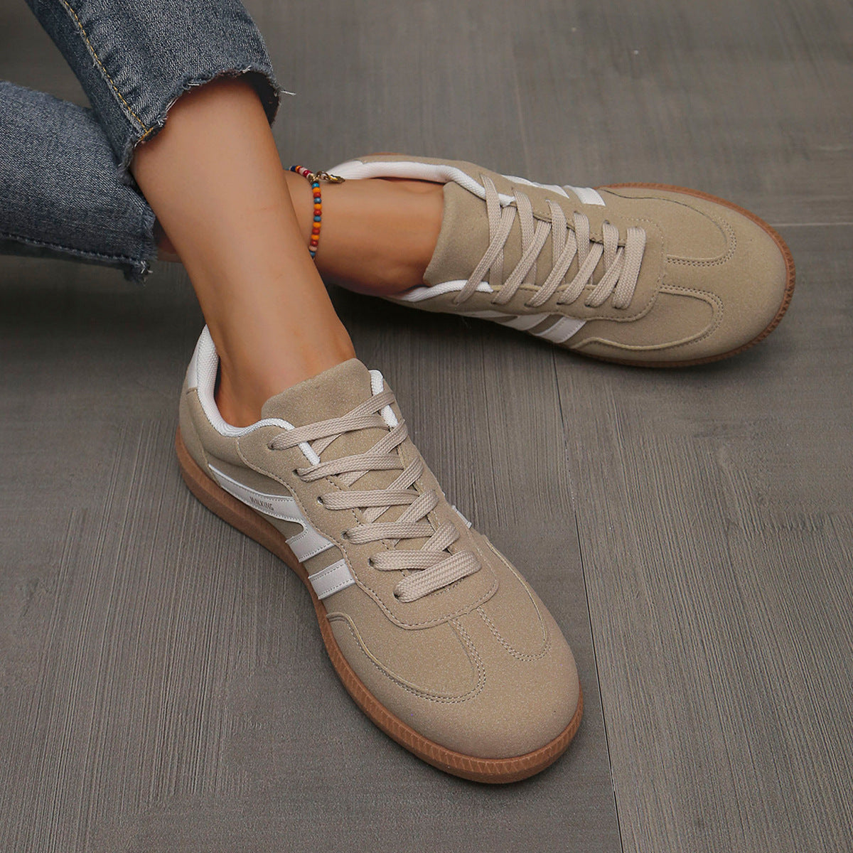 Deliza - Orthopaedic Trainers