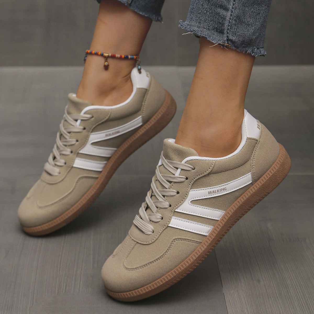 Deliza - Orthopaedic Trainers