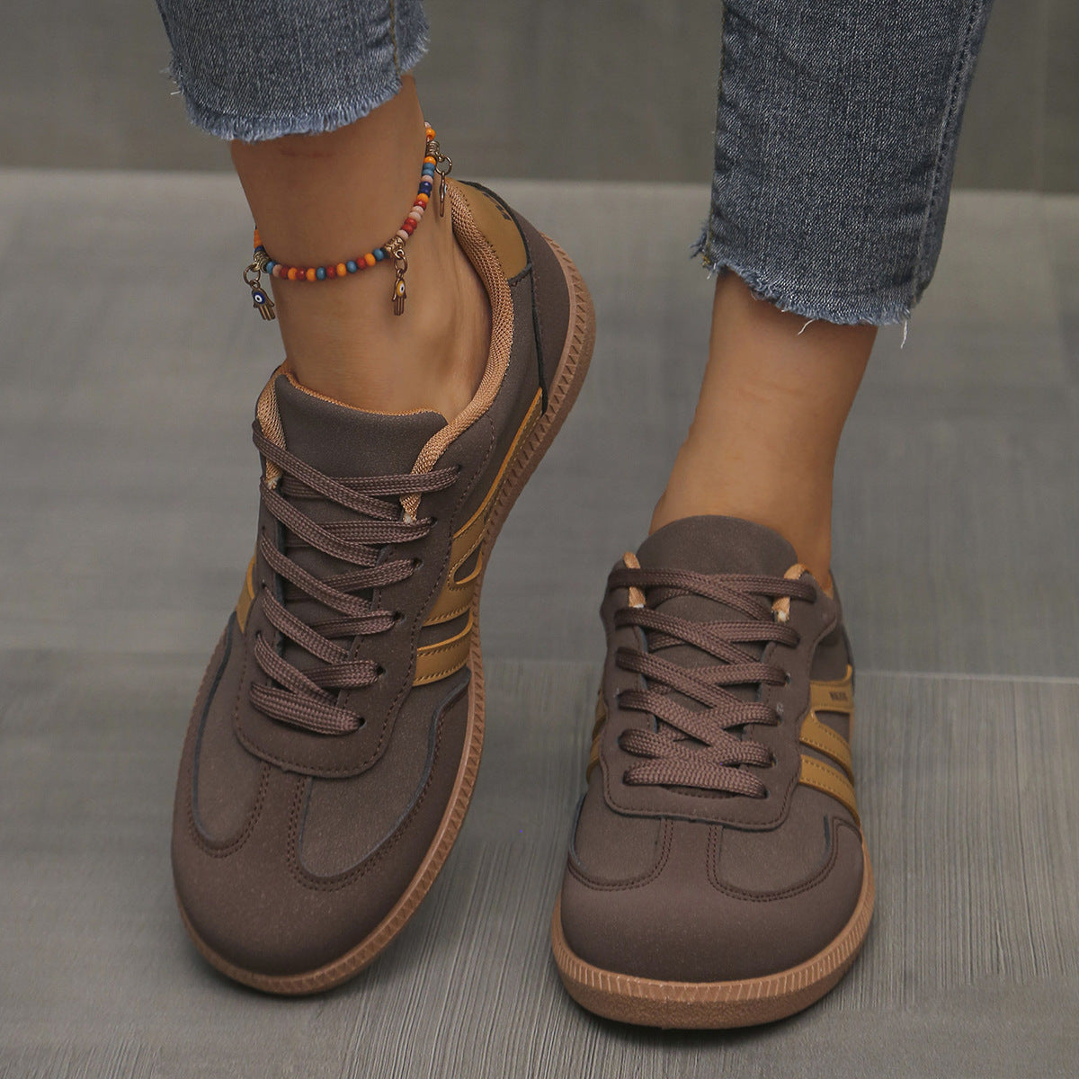 Deliza - Orthopaedic Trainers