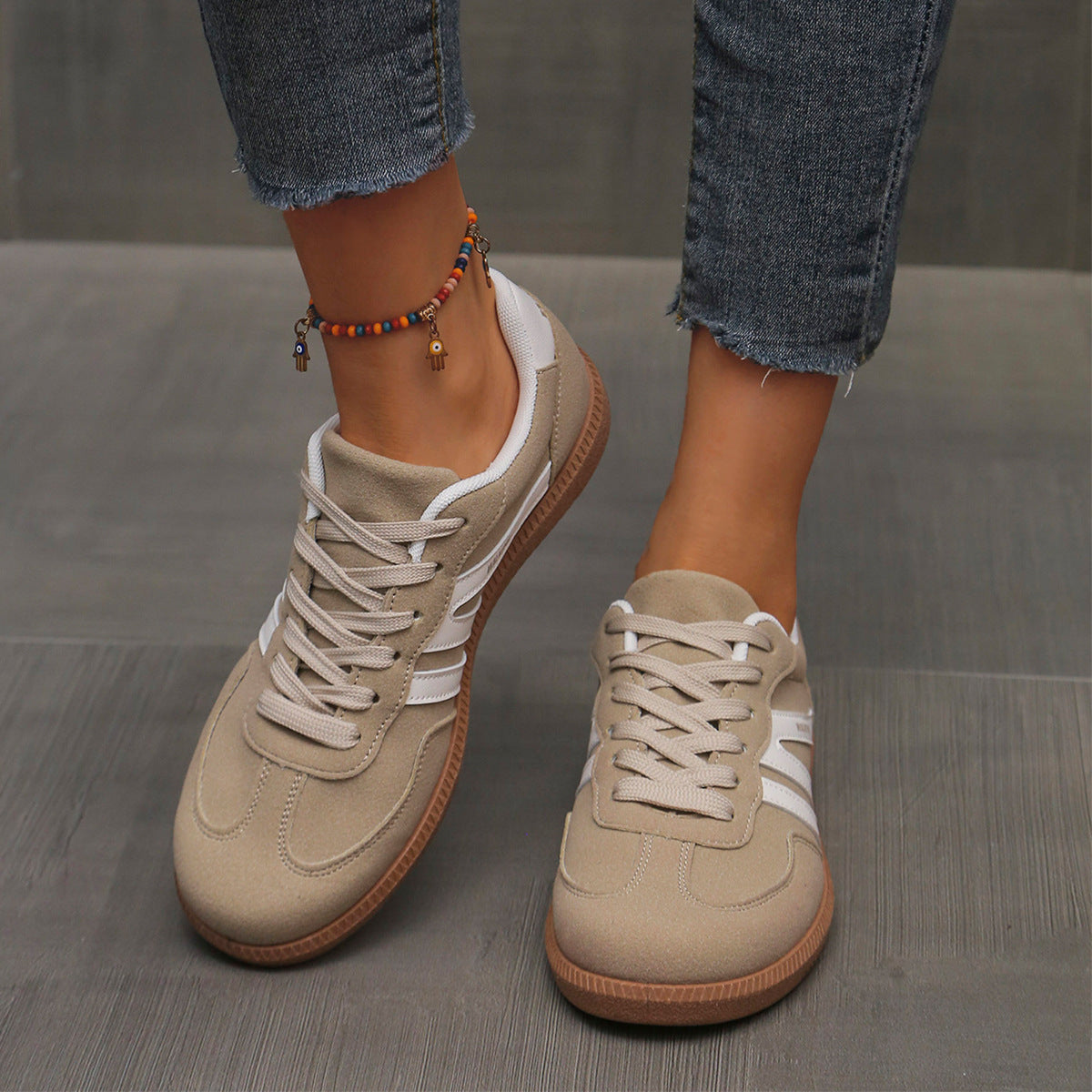 Deliza - Orthopaedic Trainers