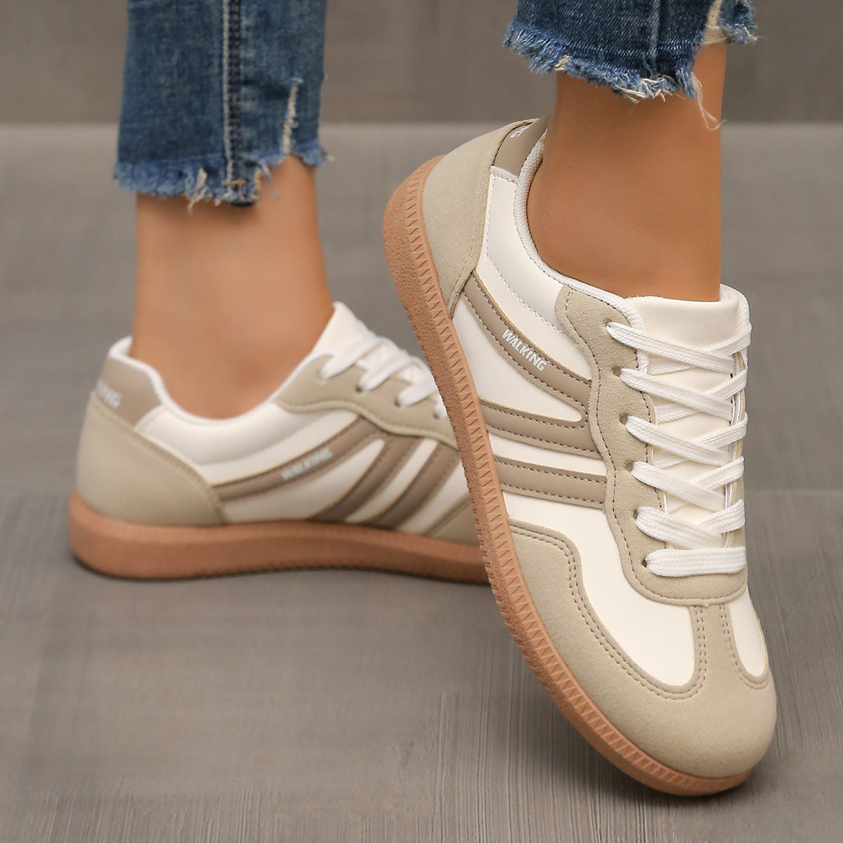 Deliza - Orthopaedic Trainers