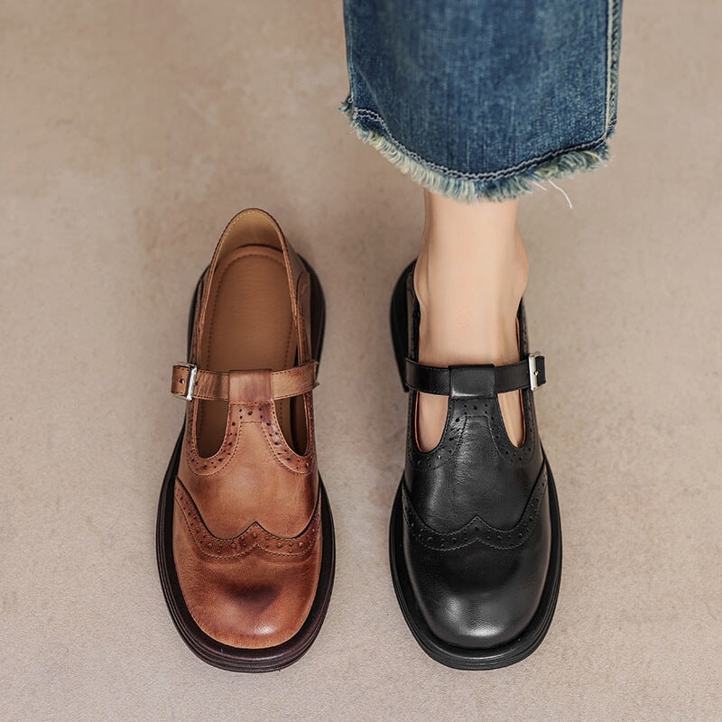 Mary Janes | Elegant sandals made of leather